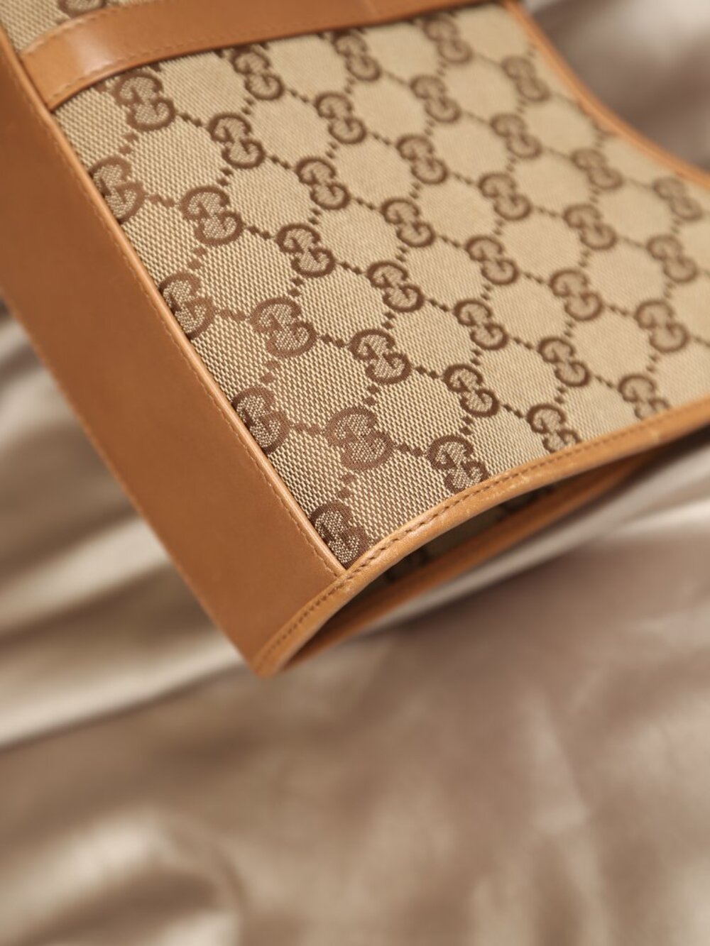 GUCCI GG Jackie Canvas Bag - Picture 6 of 15